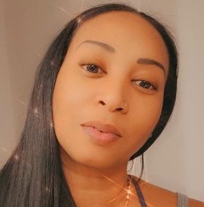 Meet your Posher, Simone